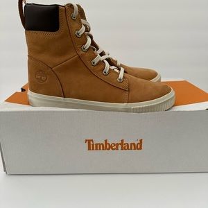 Timberland Women's Skyla Bay 6-Inch Boot size 8.5
